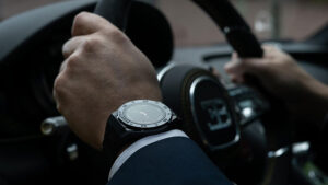 Bugatti imzalı akıllı saatler