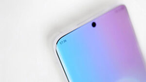 Beyaz çerçeveler ile bir ilke imza atan özel Meizu 18 sürümü