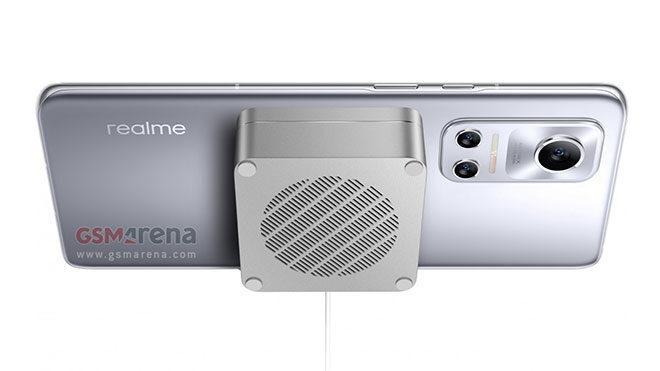 Realme, “Flash” ve “MagDart” ile Apple göndermesi yaptı