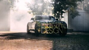 Rolls-Royce ilk tam elektrikli modeli Spectre'yi duyurdu!