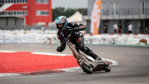 elektrikli scooter eSkootr S1X