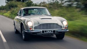 Aston Martin DB6 Lunaz