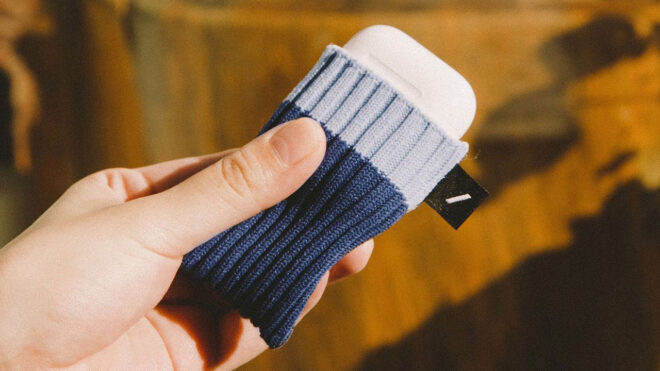 iPod Socks’tan ilham alan özel AirPods kılıfı tanıtıldı