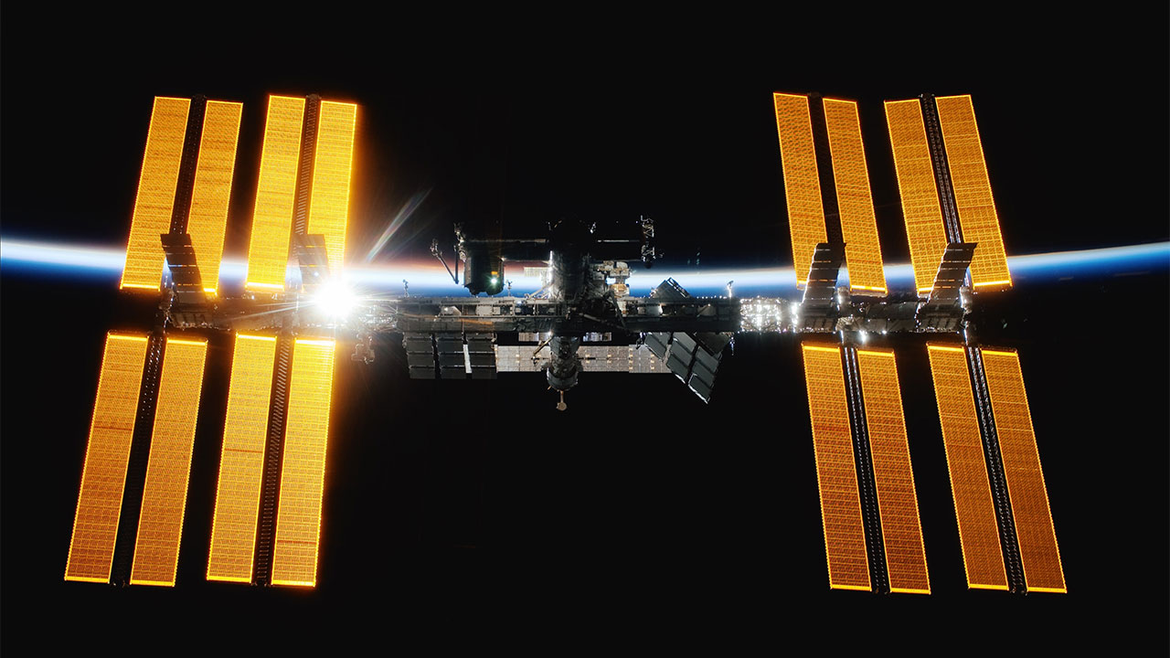 Durum kötüleşiyor; uzay çöpleri ISS için yörünge değiştirdi