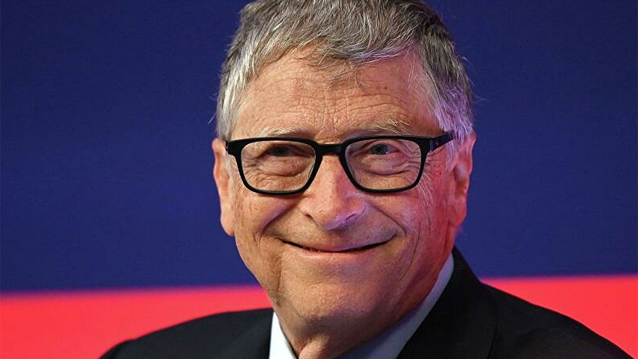 Bill Gates, kullandığı güncel akıllı telefon modelini açıkladı