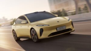 NIO ET5
