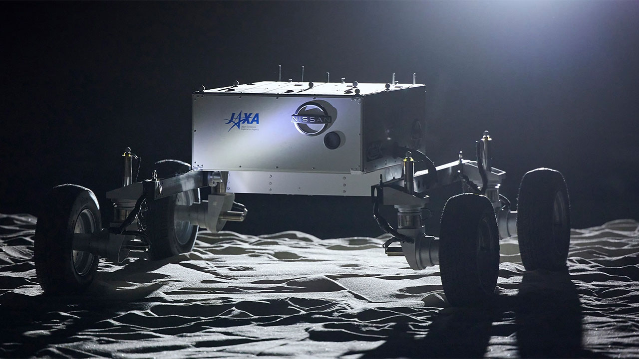 Nissan, geliştirdiği e-4FORCE temelli prototip Ay aracını sergiledi
