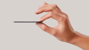 AirTag benzeri Chipolo CARD Spot