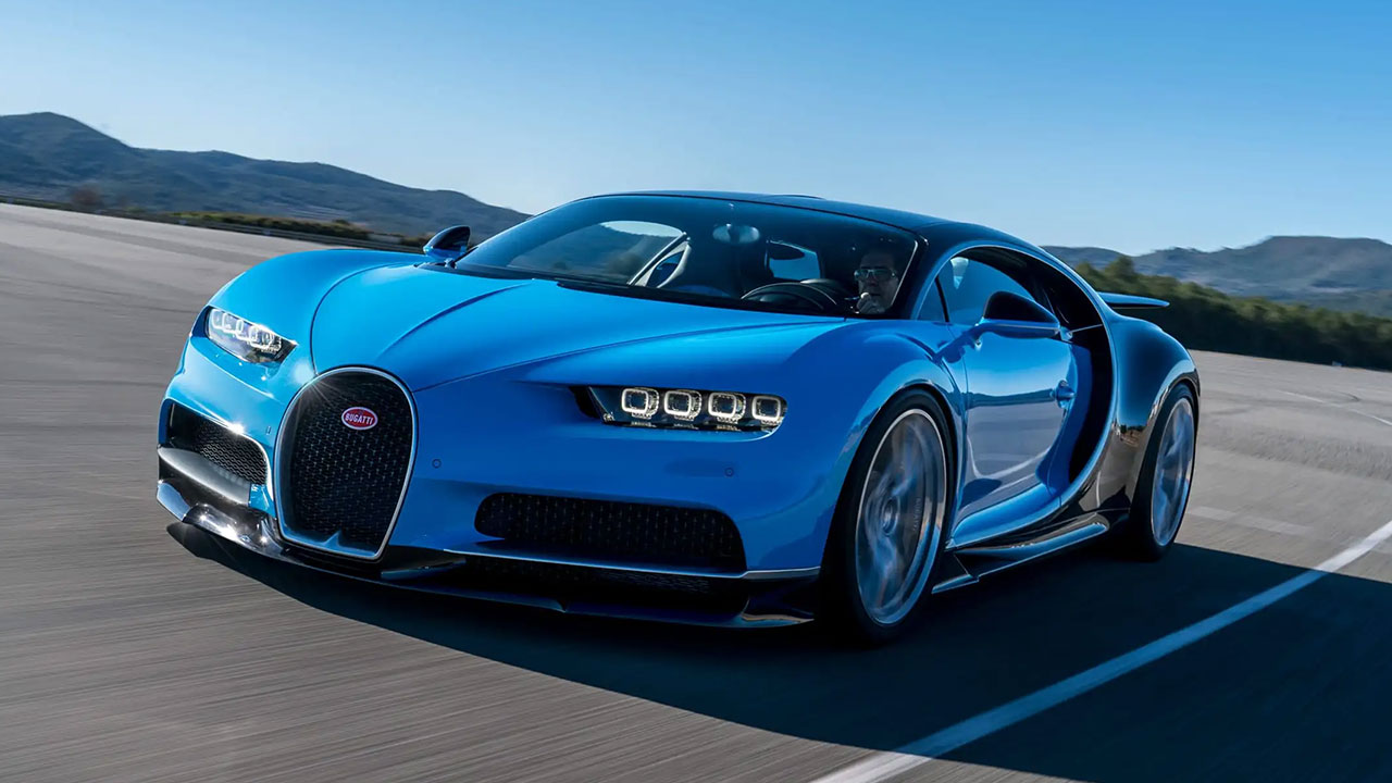 Güç, teknoloji, cesaret: Bugatti Chiron’u 417 km/s hıza çıkarken izleyin