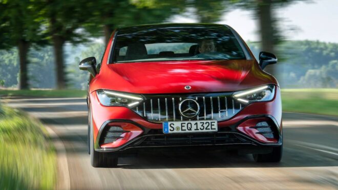 Staj yapmak isteyenlere Mercedes-Benz Türkiye'den fırsat