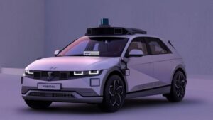 Hyundai IONIQ 5 Robotaxi ile geleceğe ışık tutuyor