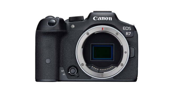 Canon EOS R7
