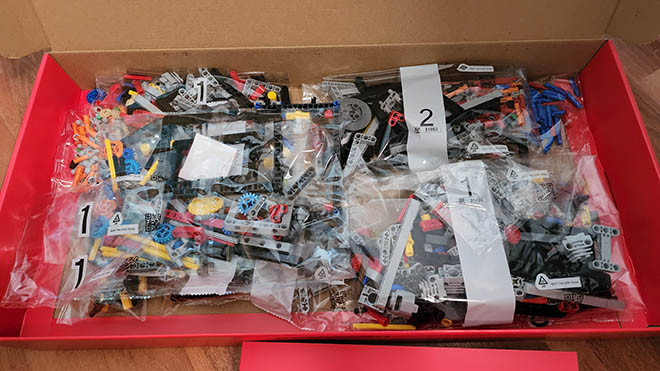 LEGO Ferrari Daytona SP3