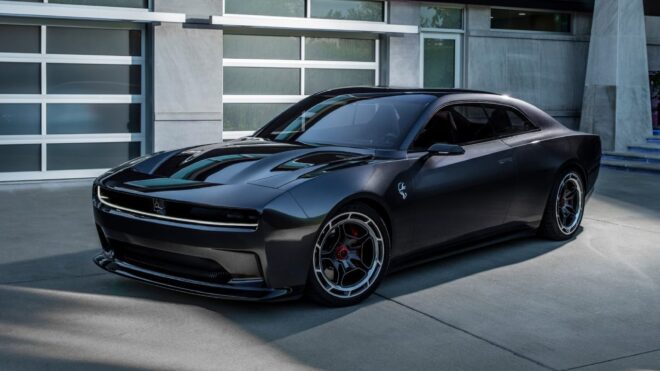 Dodge Charger Daytona SRT