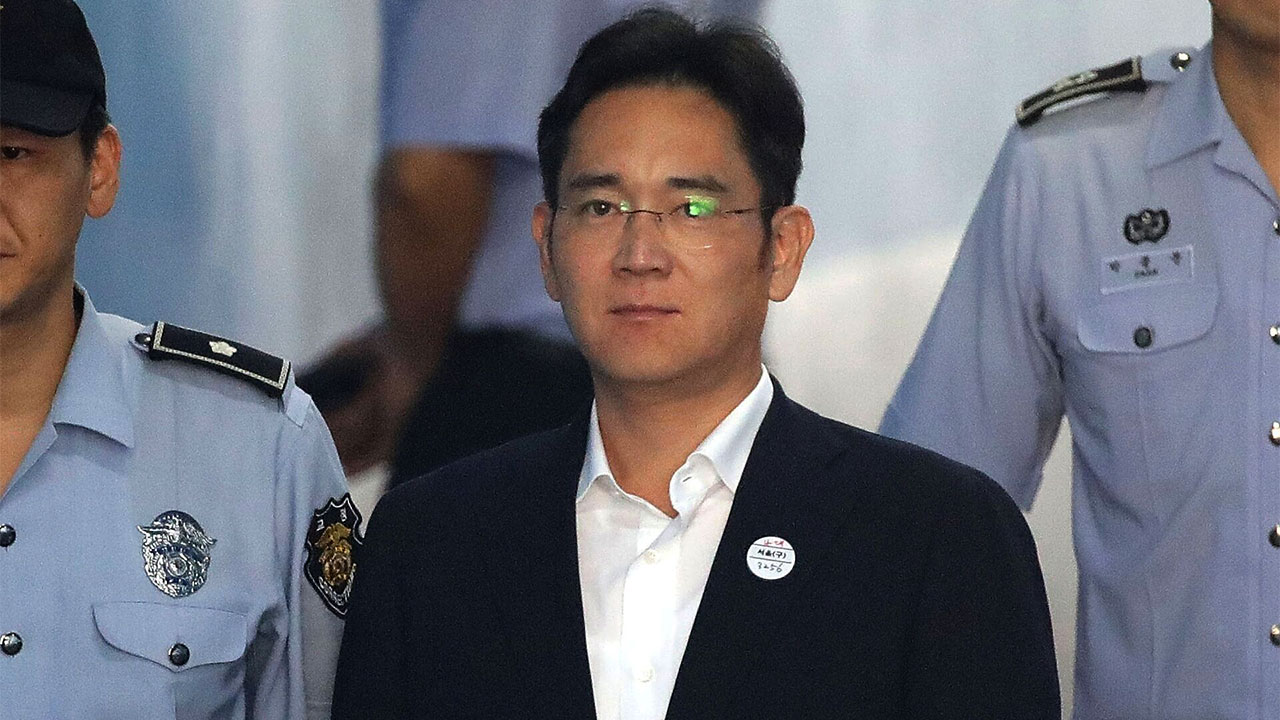 Samsung yönetim kurulu başkanı Lee Jae-yong affedildi