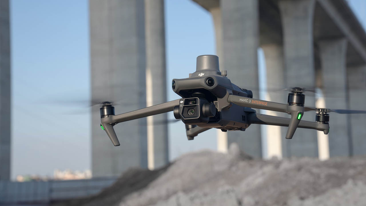 56x zoom kameralı drone: DJI Mavic 3 Enterprise - LOG