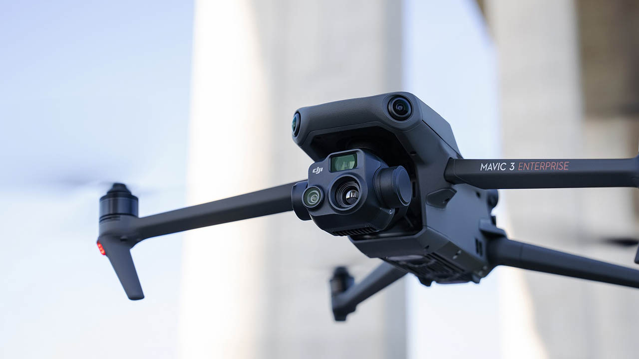 56x zoom kameralı drone: DJI Mavic 3 Enterprise - LOG