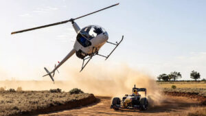 Daniel Ricciardo, Red Bull Formula 1 aracı ile araziye çıktı [Video]