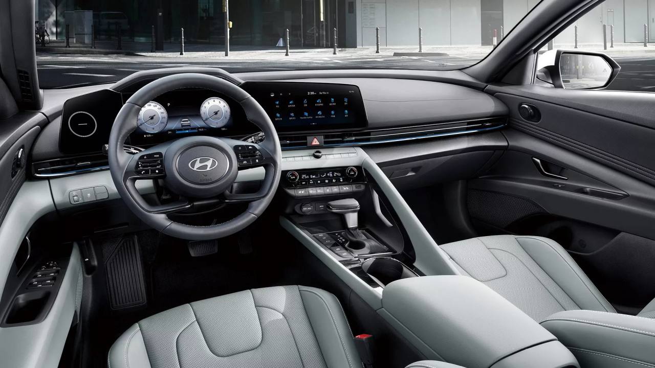 2023 Hyundai Elantra için yeni görseller geldi LOG