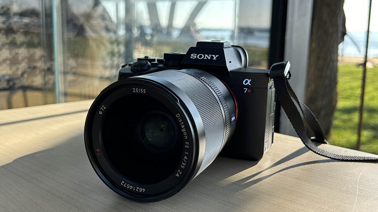 Sony a7R V