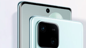 Vivo V30