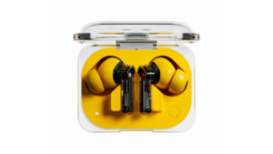 Nothing Ear ve Nothing Ear (a)