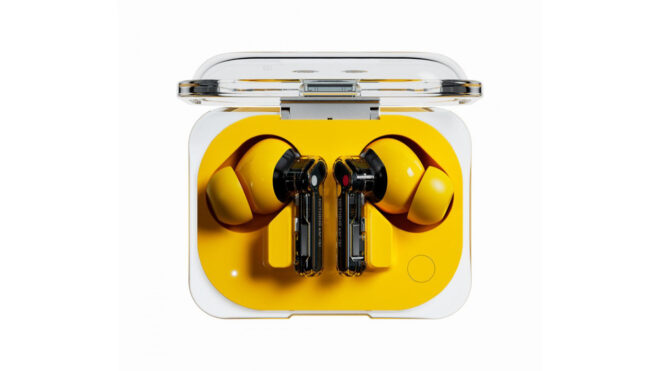 Nothing Ear ve Nothing Ear (a)