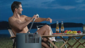 İlginç bir taşınabilir duş çözümü hazırlandı [Video]