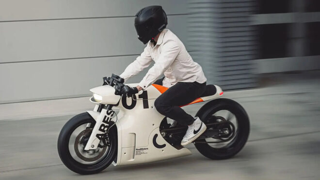Geçmiş ile geleceği harmanlayan elektrikli motosiklet: "Project: Ares"