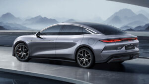 1.085 beygir güce sahip BYD Han L ve Tang L tanıtıldı