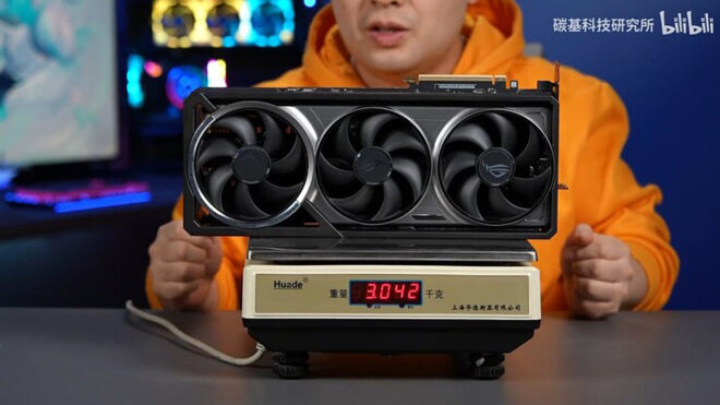 Asus ROG Astral RTX 5090 ekran kartının tam 3 kg ağırlığında olduğu ortaya çıktı