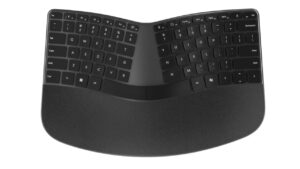 incase-microsoftun-tasarladigi-yeni-ergonomik-klavyesini-tanitti