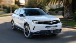 Yeni Opel Grandland Plug-in Hybrid ile 1.115 km yol yapıldı