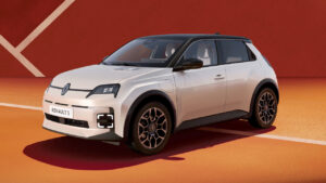 Renault 5 E-Tech için bir “Roland-Garros” versiyonu üretildi.