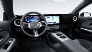 Giriş seviyesi yeni Mercedes-Benz CLA, üçüncü ekran olmadan geliyor