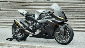 Konsept motosiklet BMW Motorrad Concept RR tanıtıldı