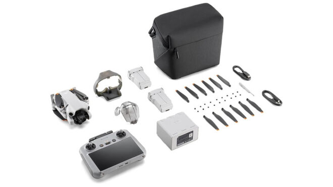 DJI Mini 4 Pro Fly More Combo