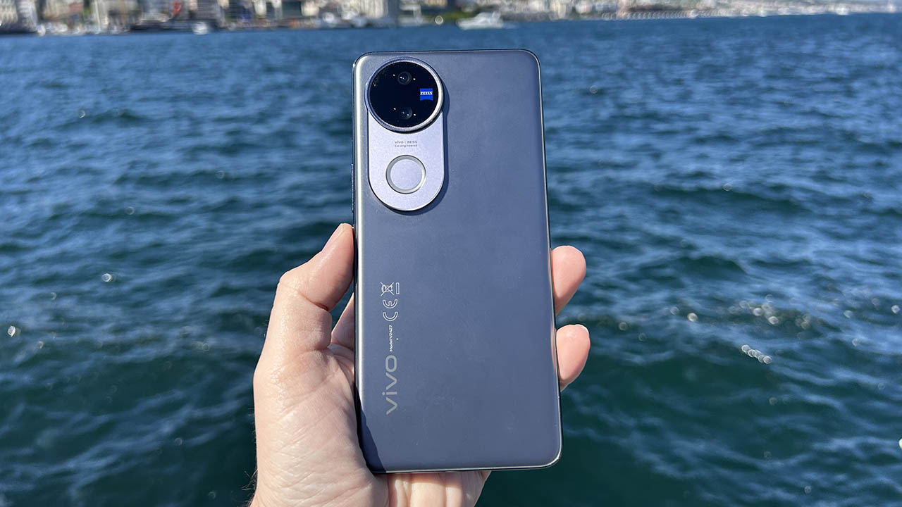 vivo V50