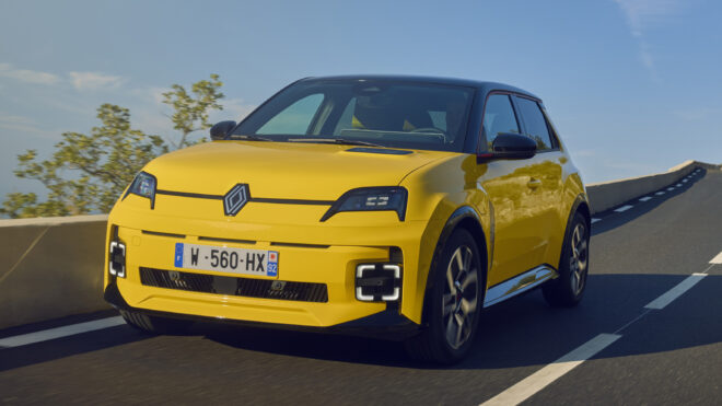 Renault 5 E-Tech, Türkiye'de 1 milyon 450 bin TL'den satışa sunuldu