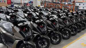 KYMCO İzmir fabrikası Skytown 125 modelinin ilk 100 adetlik ön seri üretimini tamamladı