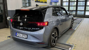 ADAC tarafından test edilen Volkswagen ID 3, 160 bin km sonrasında batarya kapasitesinin yüzde 9'unu kaybetti