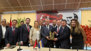 Ticaret Bakanı Bolat: "Otomotiv ihracatında inşallah 41 kere maşallah diyeceğiz"