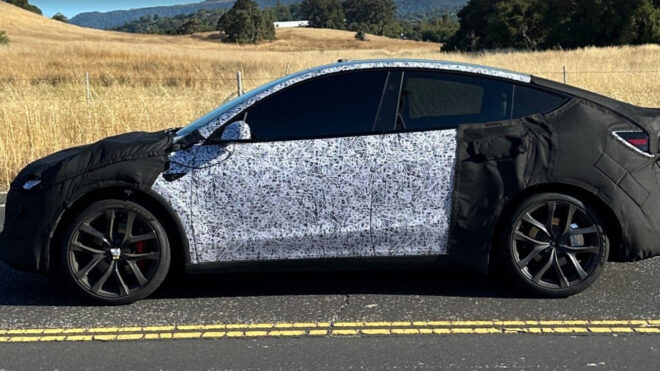 Yeni Tesla Model Y Performance için testler aktif olarak sürüyor