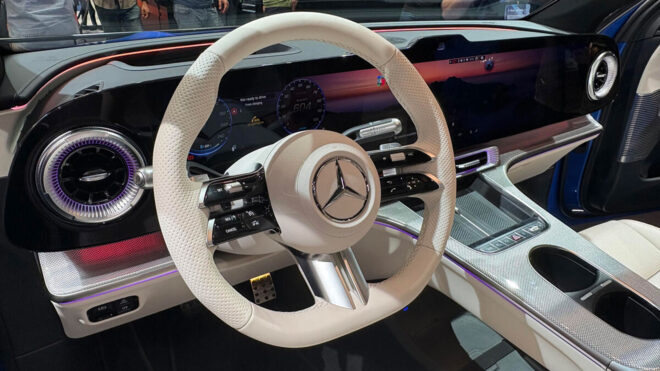 Mercedes-Benz, yeni nesil araçlarından fiziksel butonları kaldırmayacak