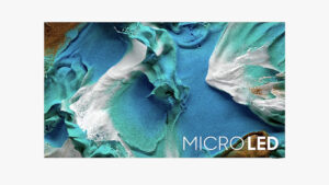 Türkiye'de 1 milyon TL'ye satılan iki adet 115 inçlik; 5 milyon TL'ye satılan bir adet de 114 inçlik televizyon bulunuyor