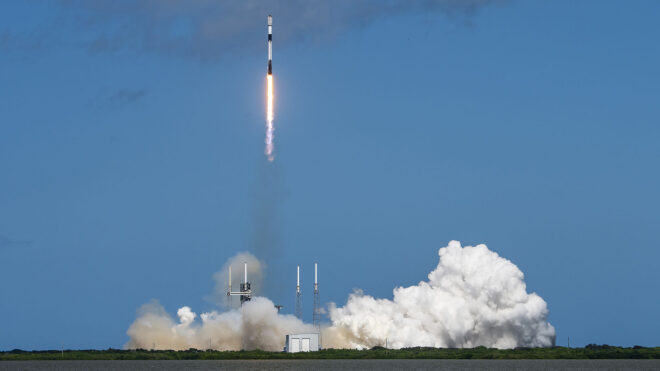 SpaceX, yörüngeye şimdiye kadar 10 binden fazla Starlink uydusu gönderdi