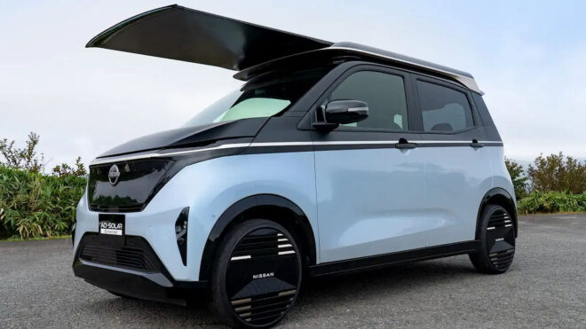 Nissan, kompakt elektriklisi için bir çatıya monte güneş enerjisi sistemi hazırladı