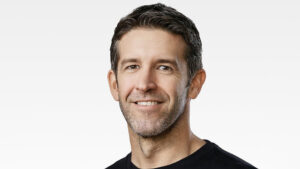 Tim Cook’tan sonra yeni Apple CEO’su John Ternus olabilir