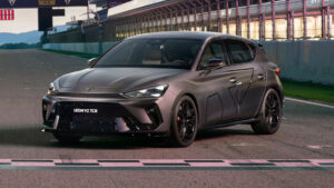 Cupra Leon VZ TCR görücüye çıkarıldı