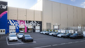 Kırpılmış Tesla Model Y Standard'ın Almanya üretimi başladı